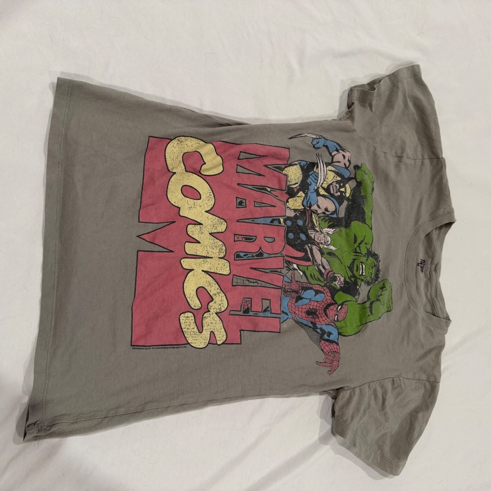 Marvel Comics Giant Gray Graphic T-Shirt Wolverine Thor Hulk Spider-Man Womens M